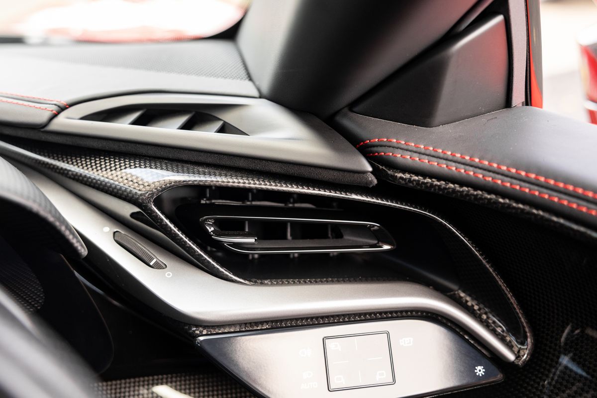 2022 Ferrari SF90 Spider Assetto Fiorano