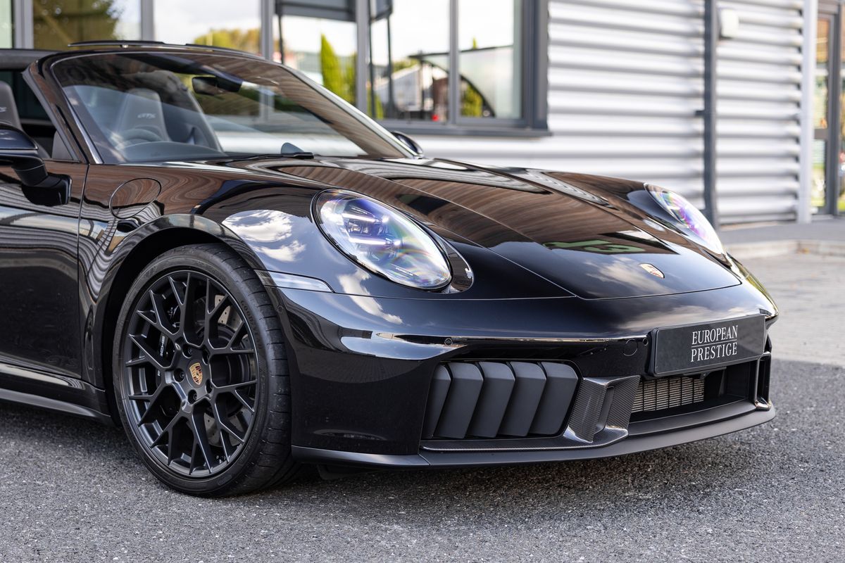 2025 Porsche 911 (992.2) Targa 4 GTS