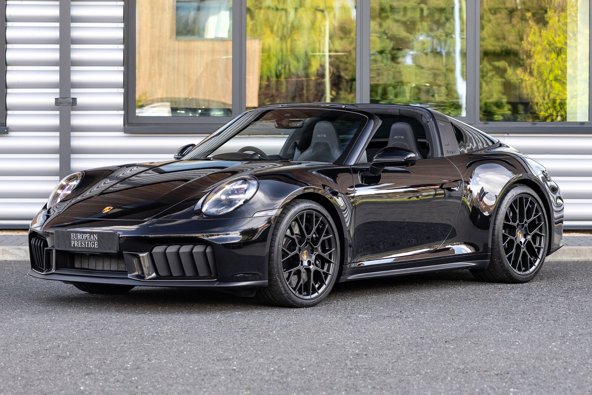 2025 Porsche 911 (992.2) Targa 4 GTS