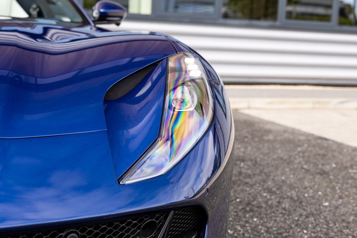 2021 Ferrari 812 GTS