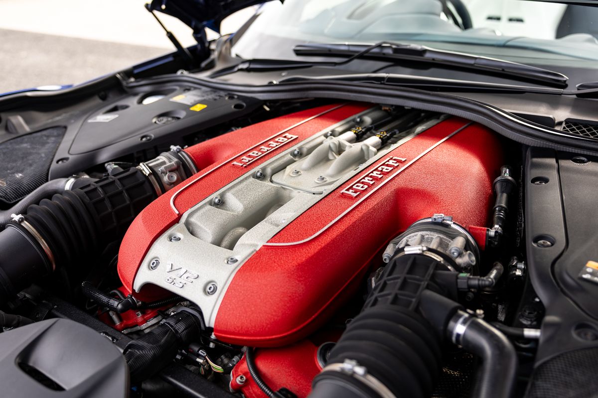 2021 Ferrari 812 GTS
