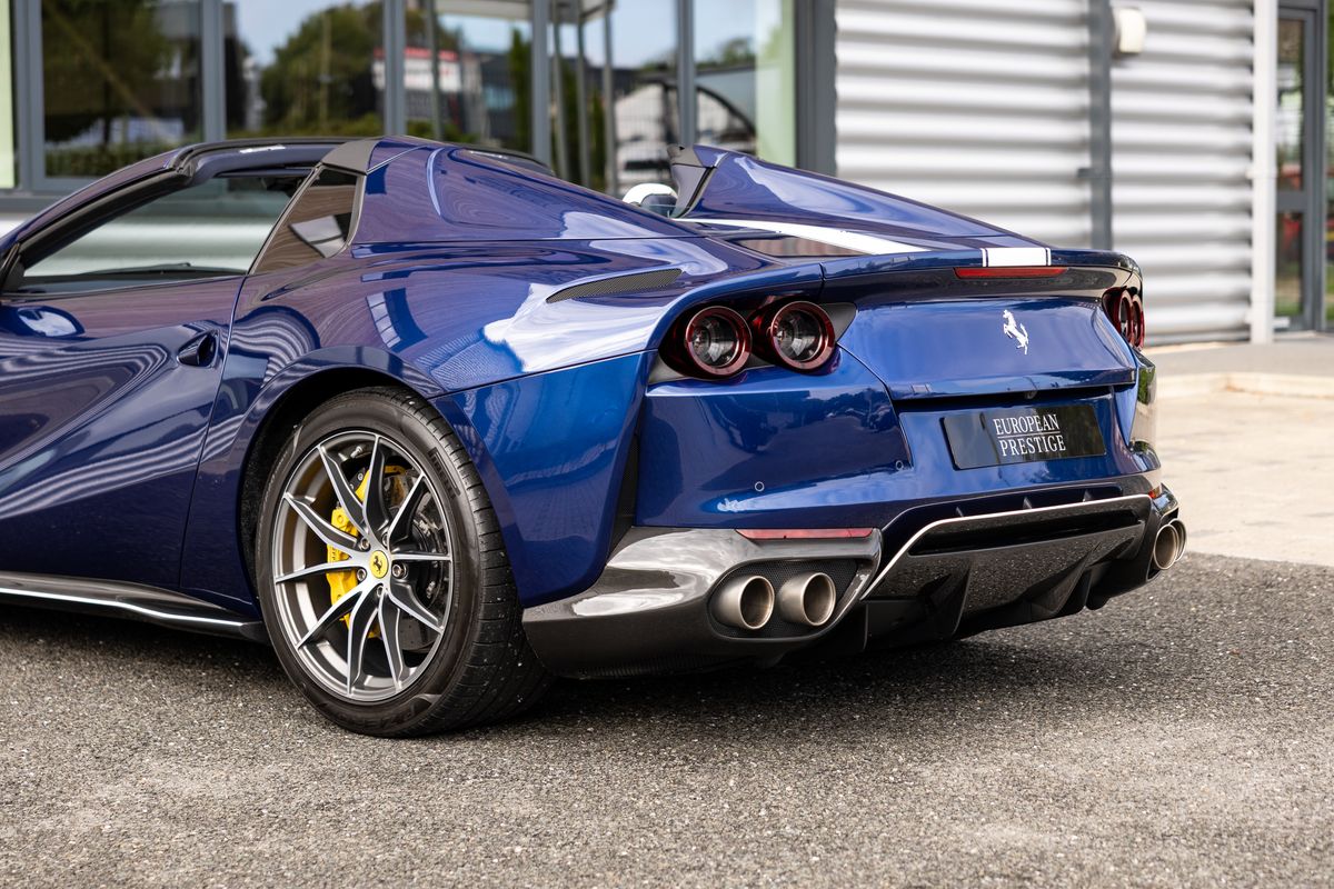 2021 Ferrari 812 GTS