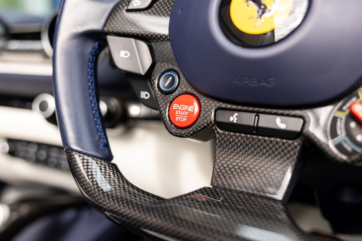 2021 Ferrari 812 GTS