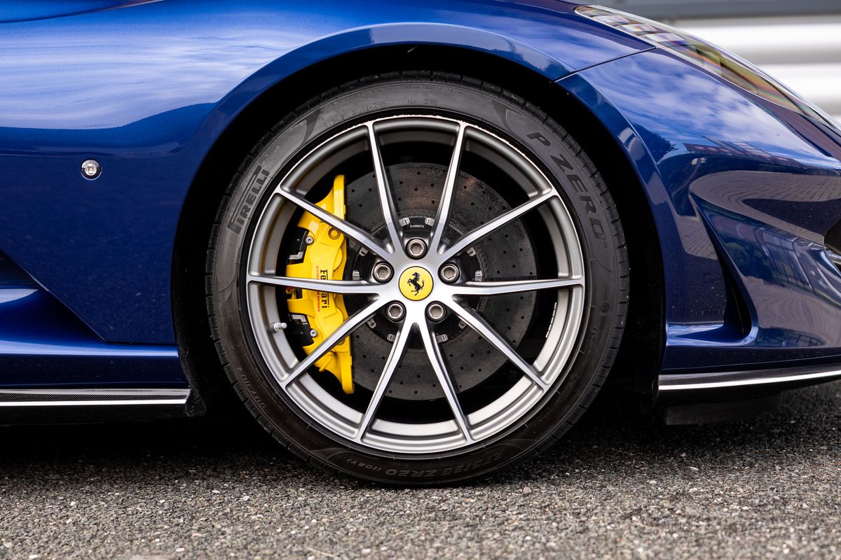 2021 Ferrari 812 GTS
