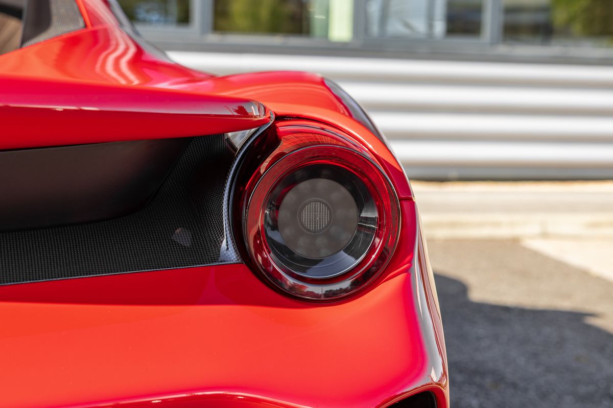 2019 Ferrari 488 Pista