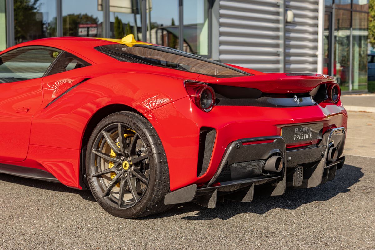 2019 Ferrari 488 Pista