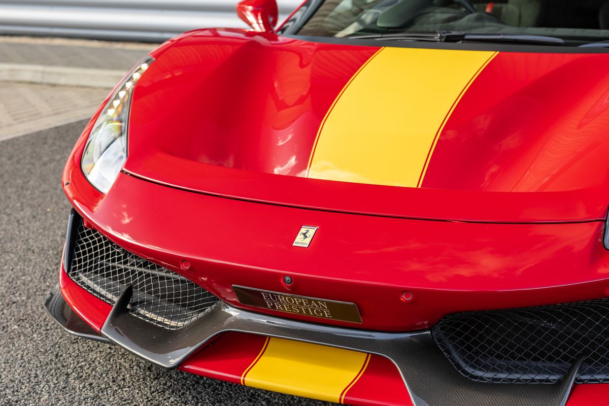 2019 Ferrari 488 Pista