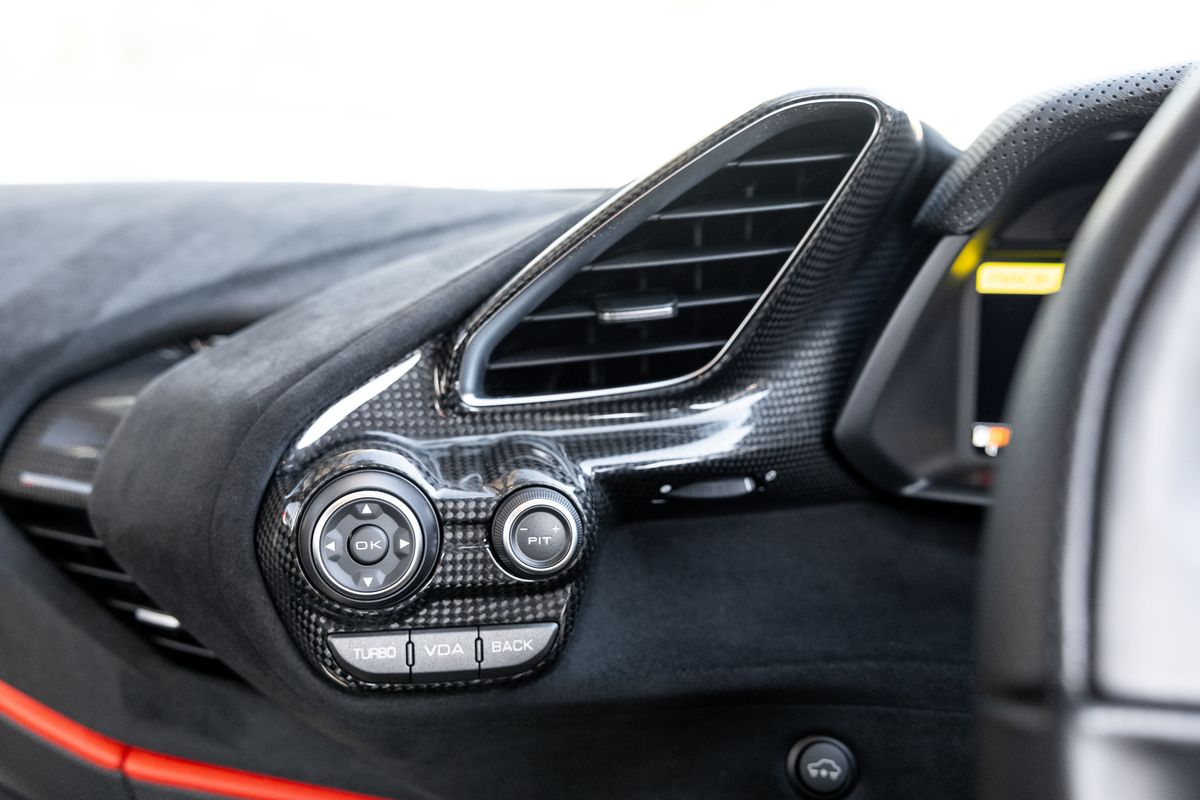 2019 Ferrari 488 Pista
