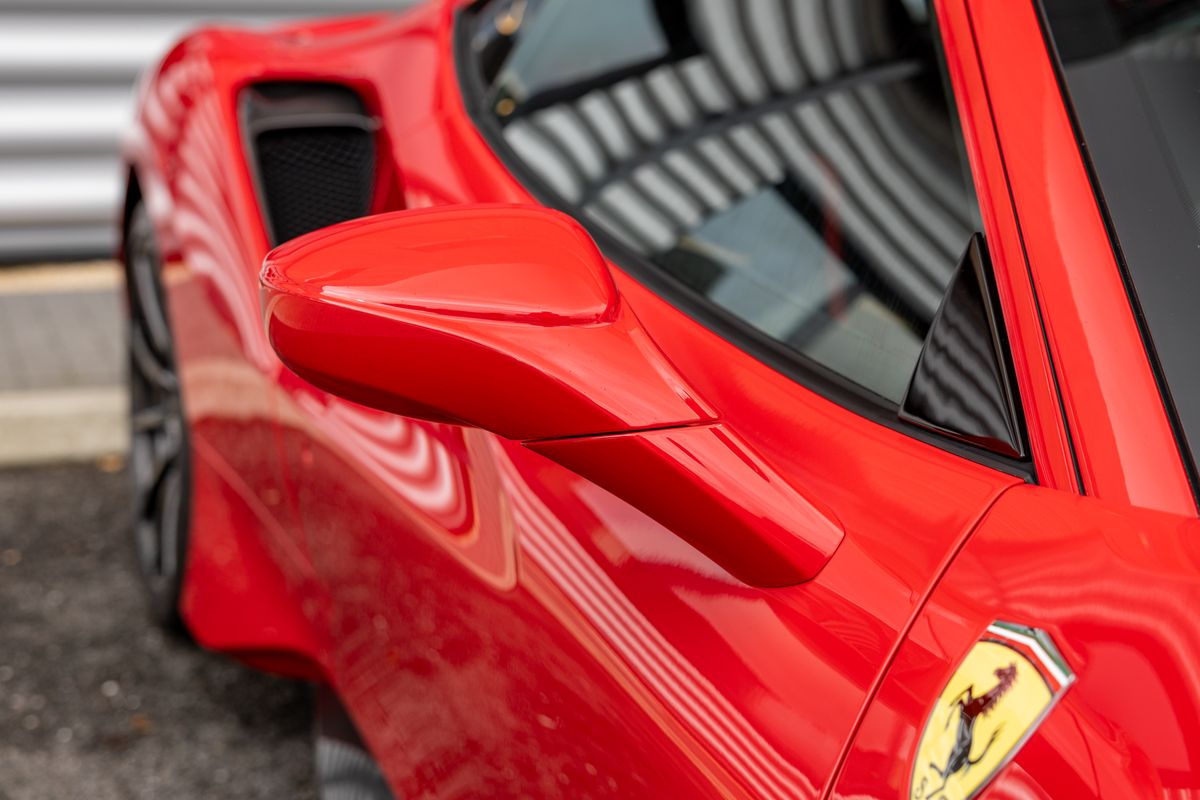 2019 Ferrari 488 Pista