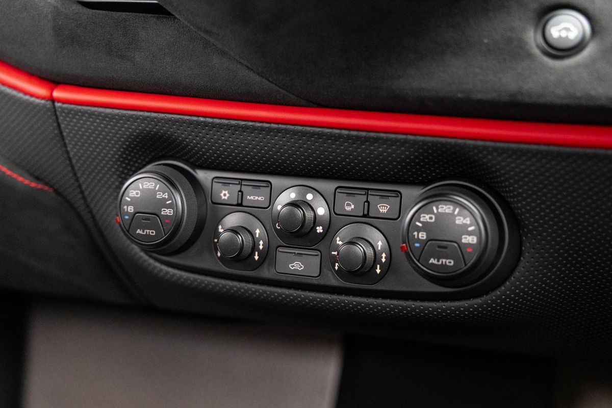 2019 Ferrari 488 Pista