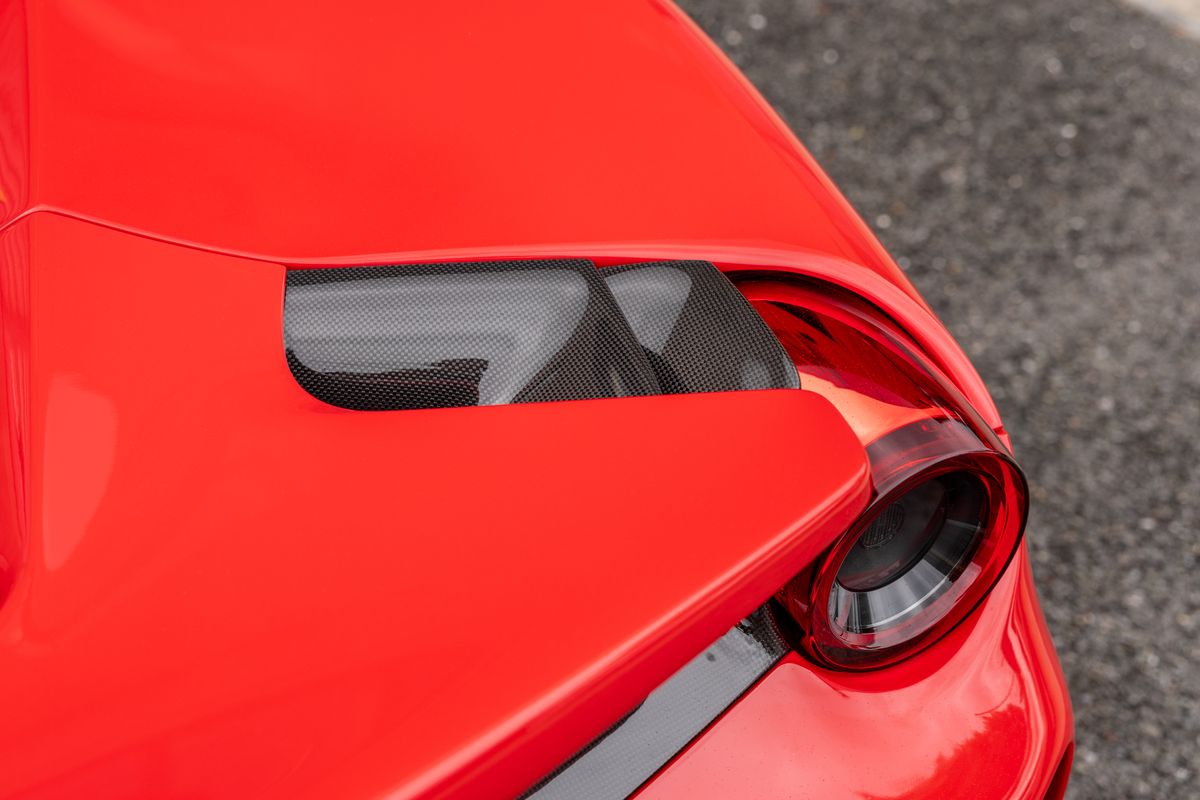 2019 Ferrari 488 Pista