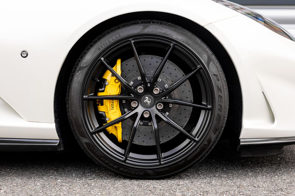 2021 Ferrari 812 GTS