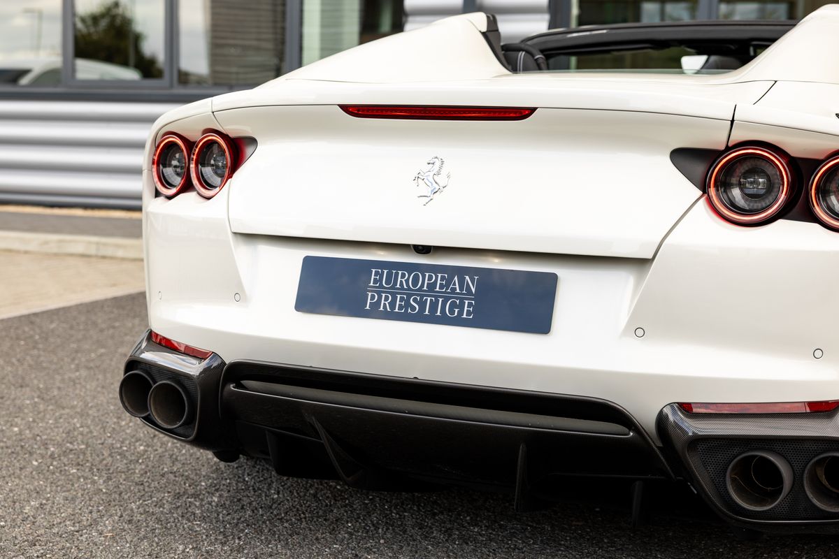 2021 Ferrari 812 GTS