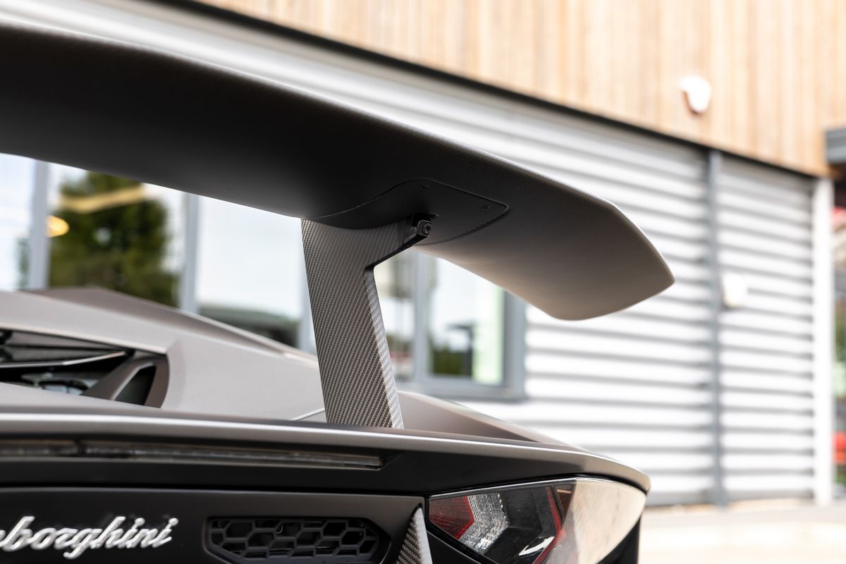 2016 Lamborghini Aventador SV Roadster