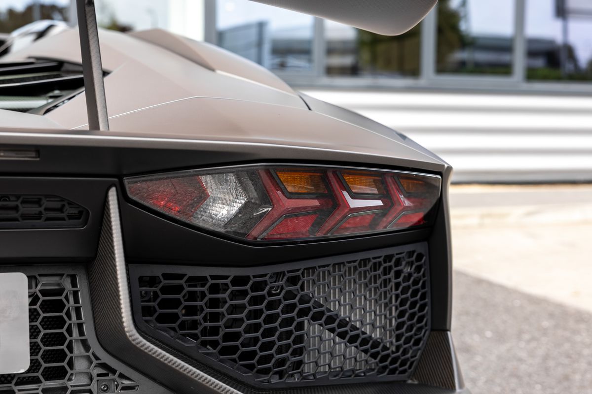 2016 Lamborghini Aventador SV Roadster