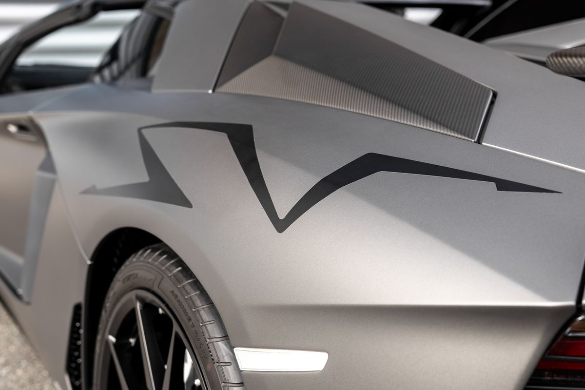 2016 Lamborghini Aventador SV Roadster