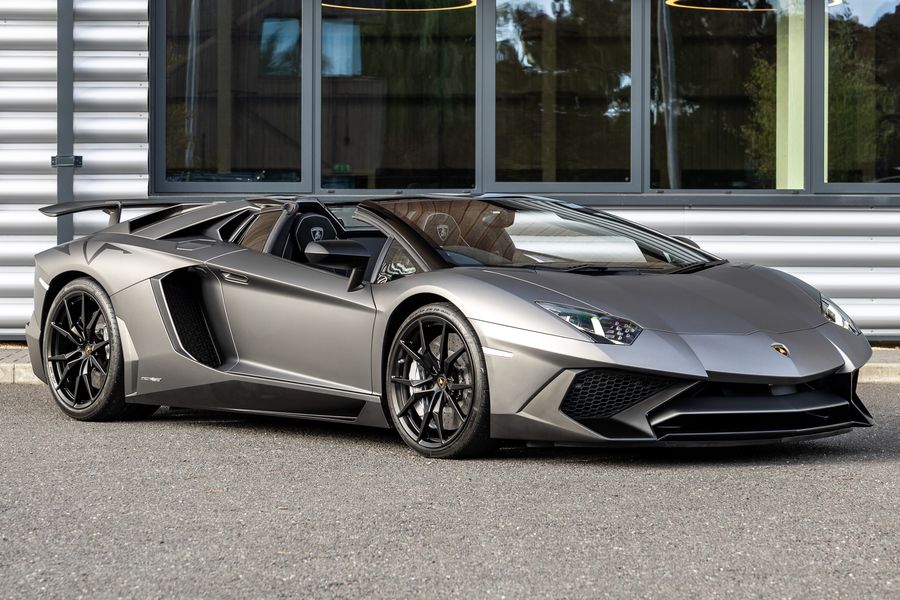 Lamborghini Aventador SV Roadster