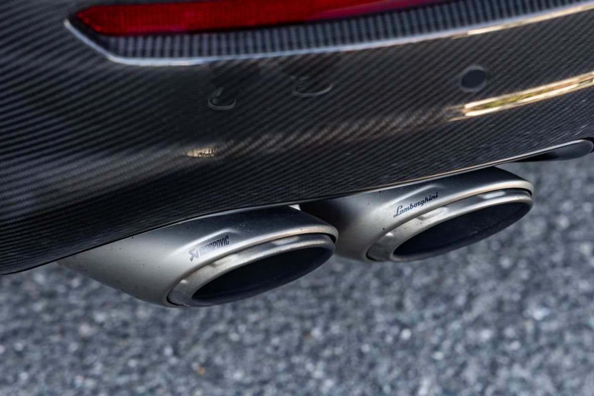 2023 Lamborghini Urus Performante