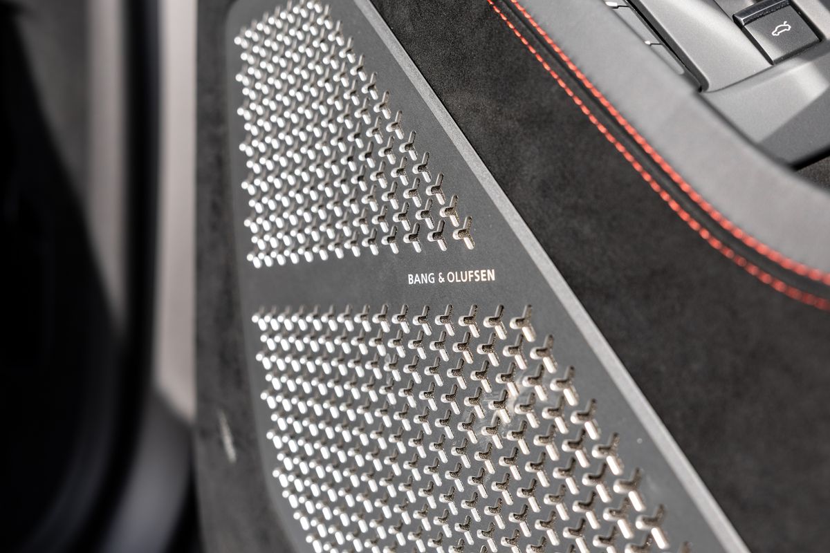 2023 Lamborghini Urus Performante