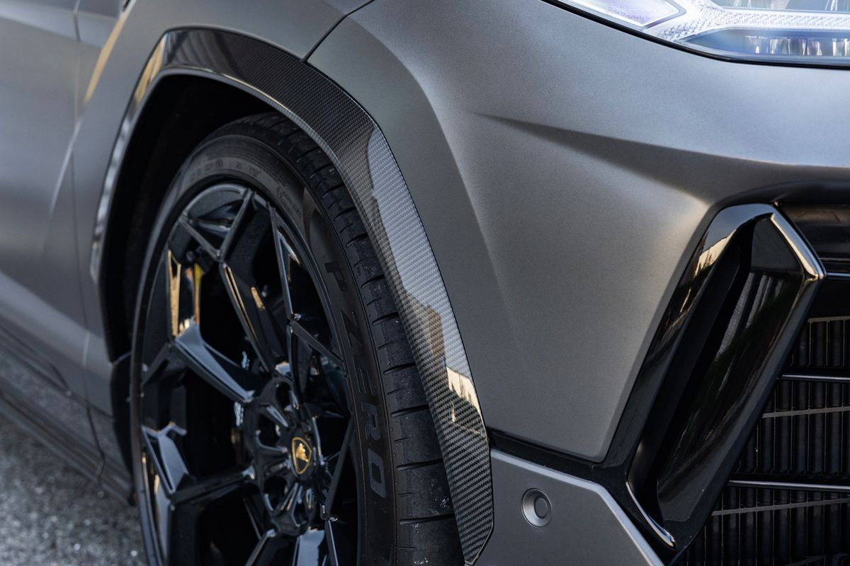 2023 Lamborghini Urus Performante