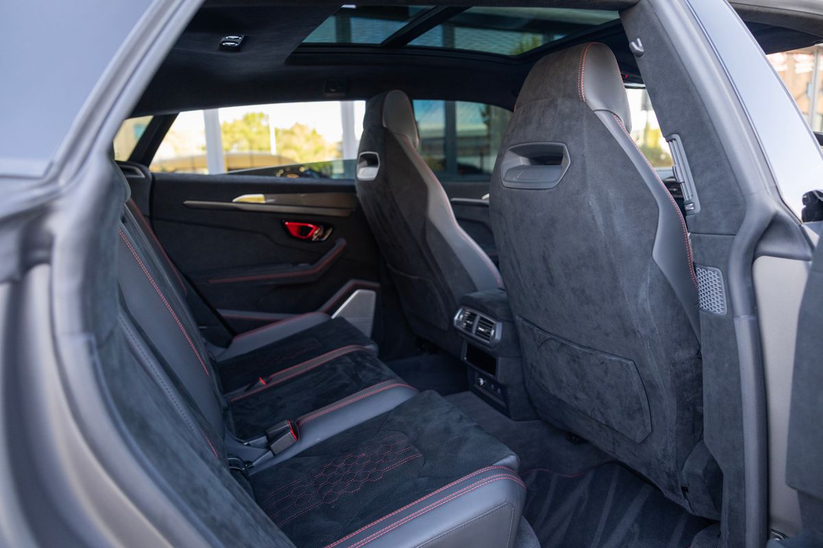 2023 Lamborghini Urus Performante