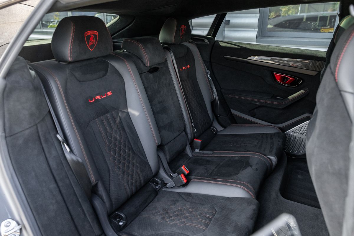 2023 Lamborghini Urus Performante