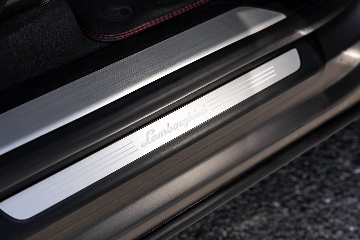 2023 Lamborghini Urus Performante