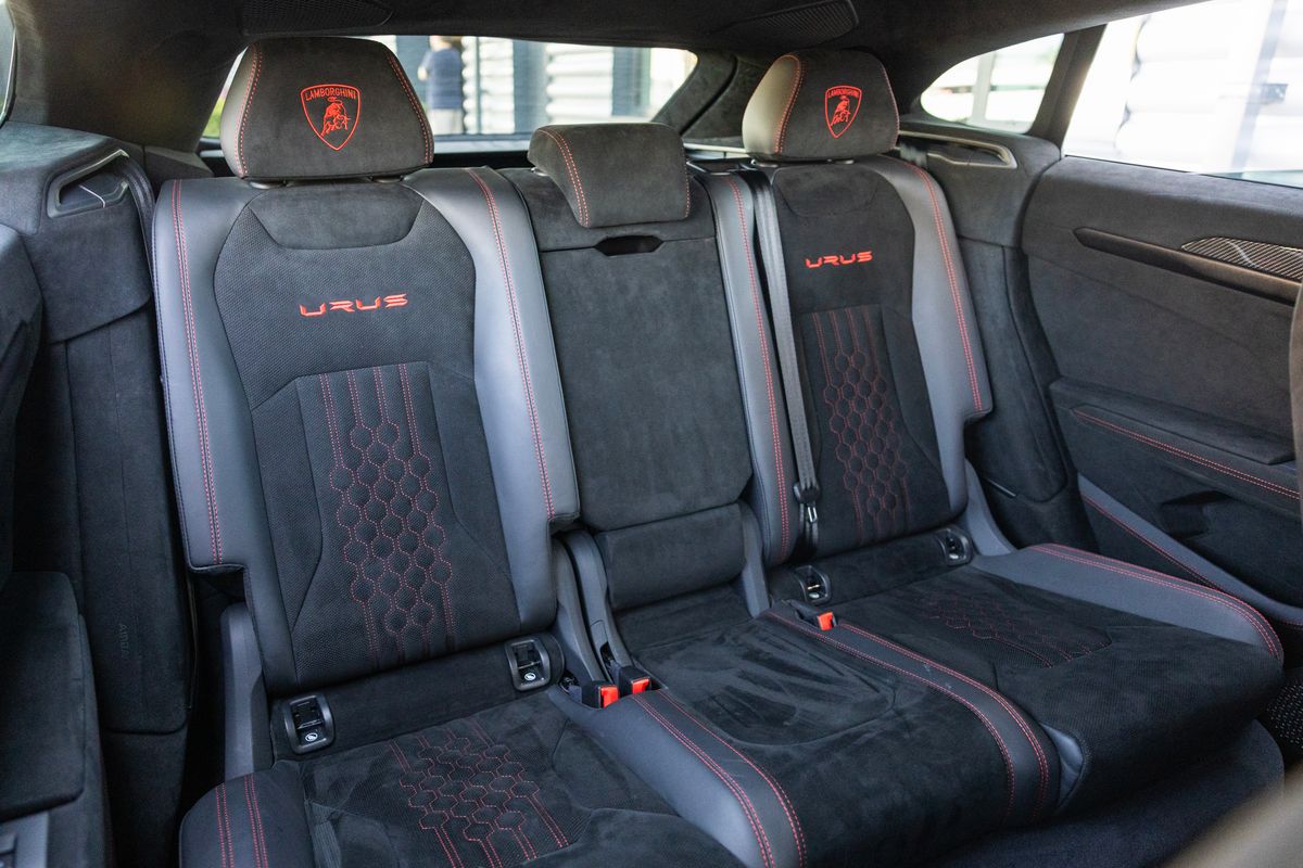 2023 Lamborghini Urus Performante