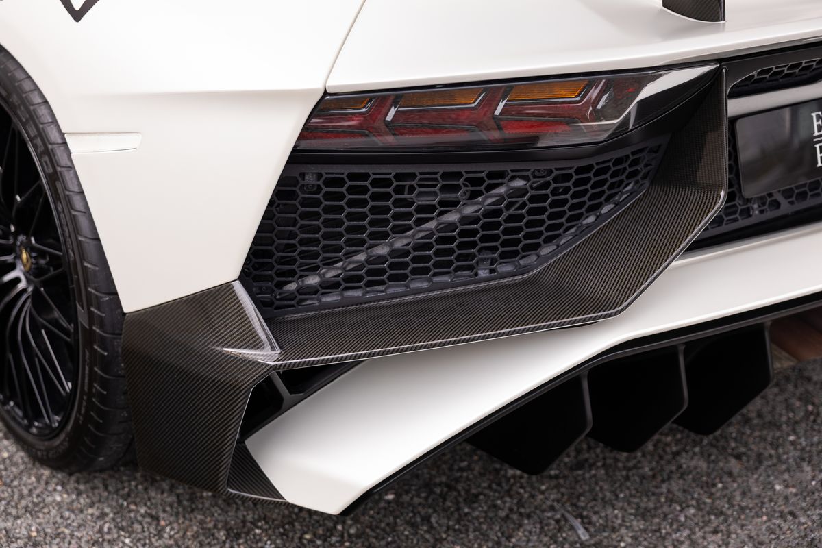 2016 Lamborghini Aventador SV Roadster