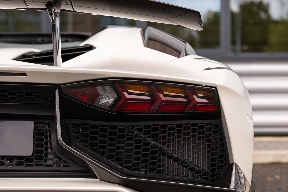 2016 Lamborghini Aventador SV Roadster