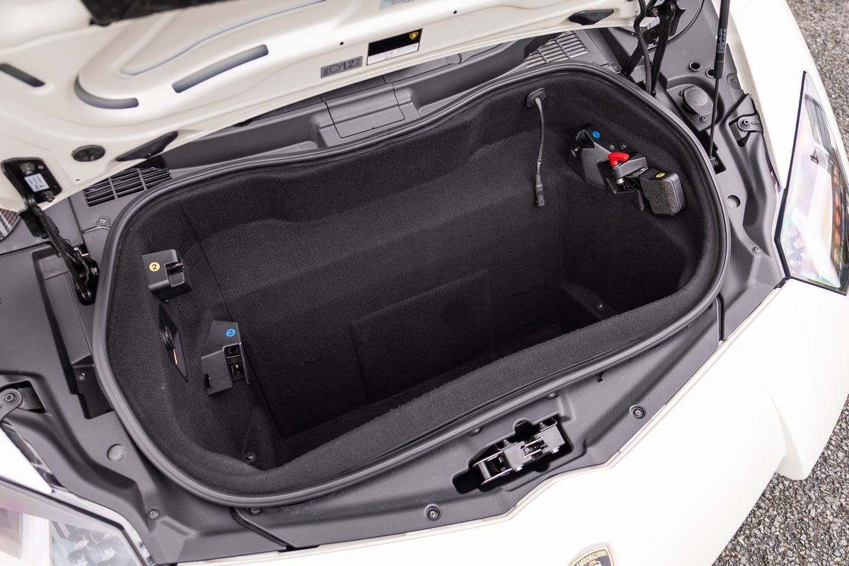 2016 Lamborghini Aventador SV Roadster