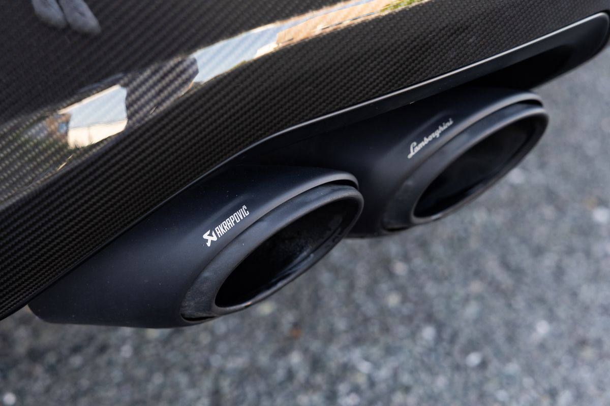 2024 Lamborghini Urus Performante