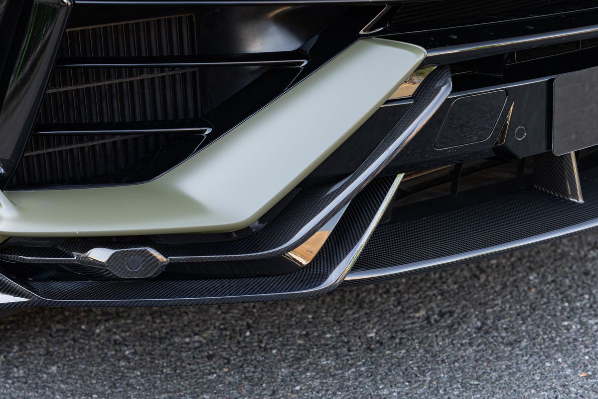 2024 Lamborghini Urus Performante