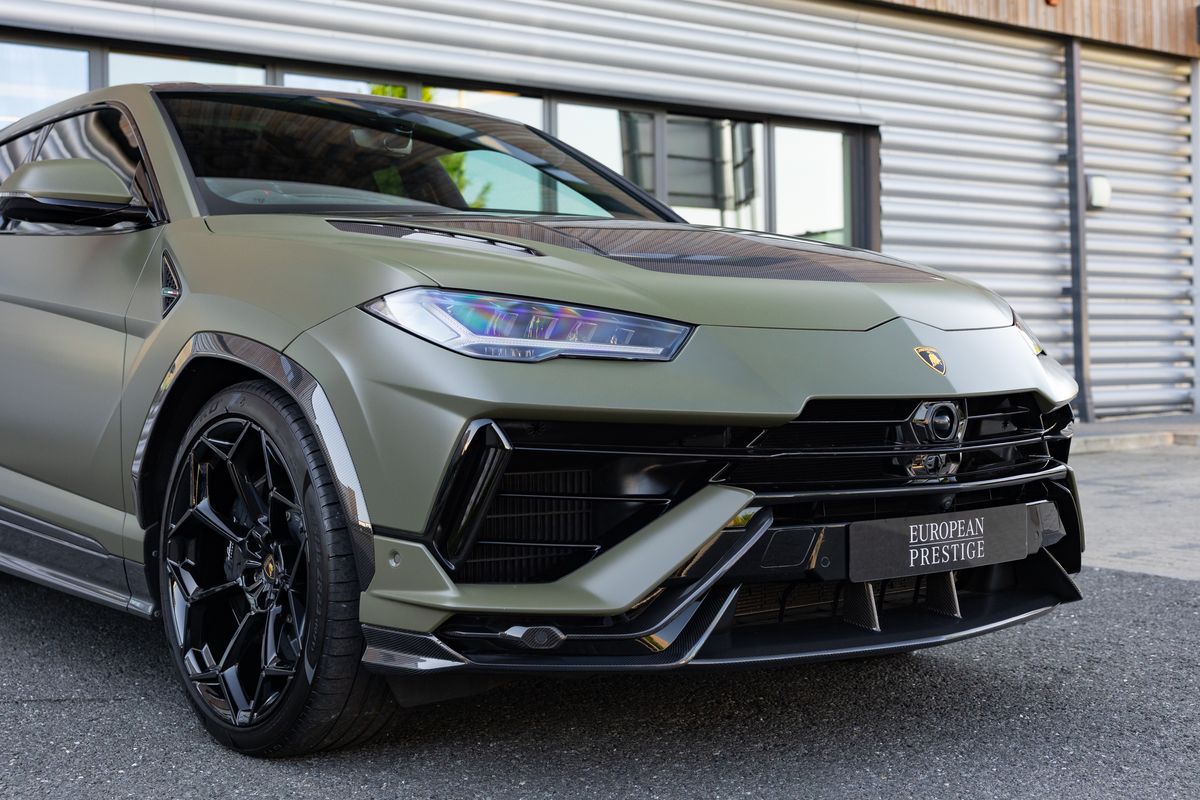 2024 Lamborghini Urus Performante