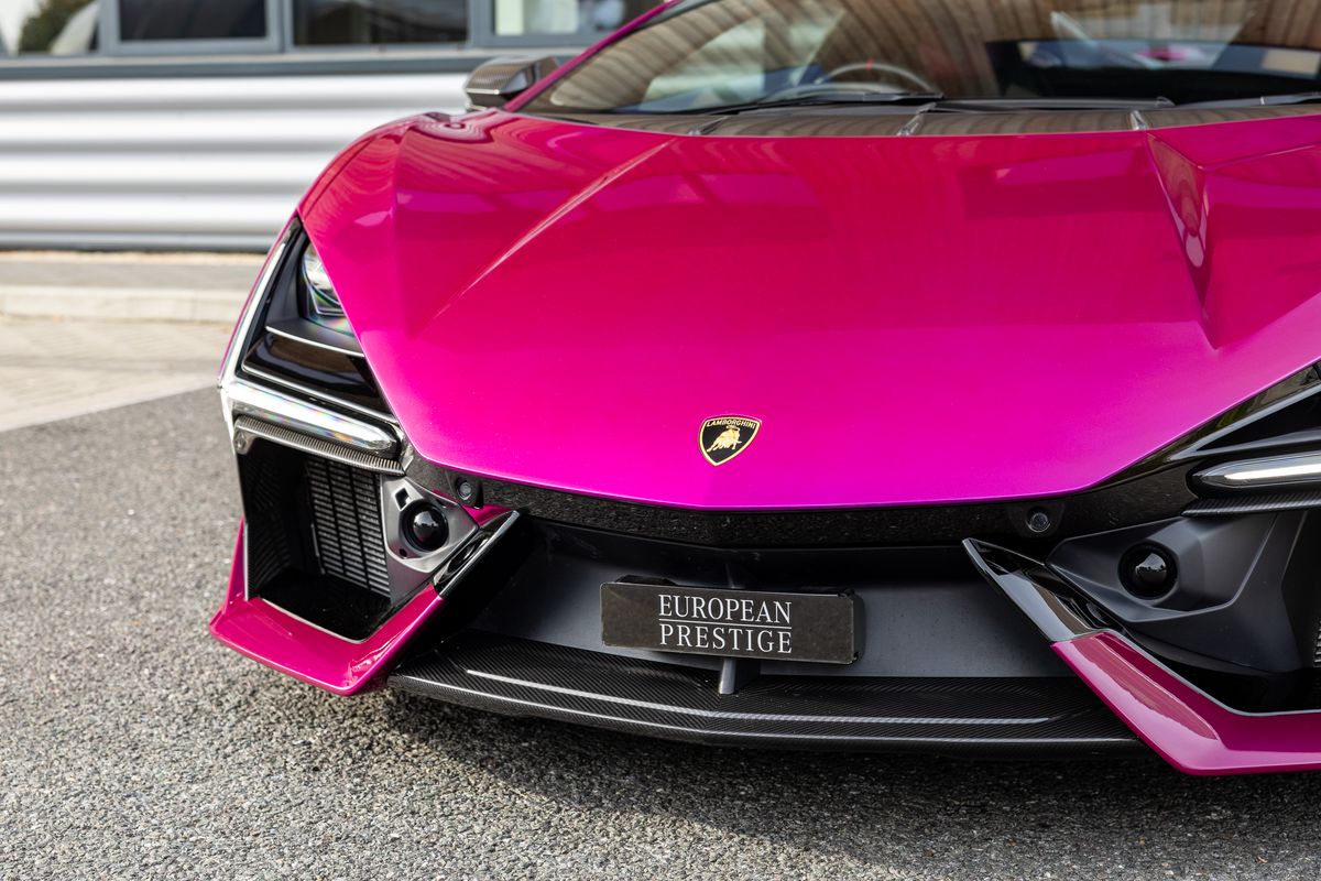 2024 Lamborghini Revuelto