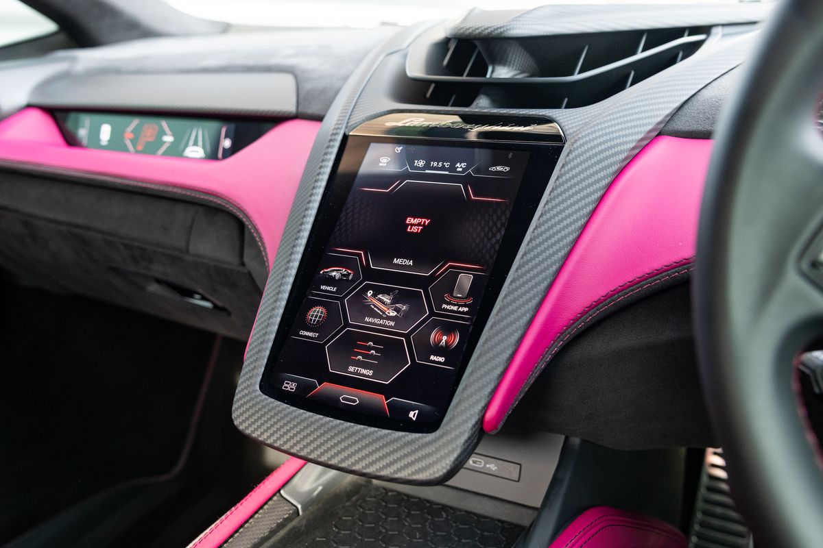 2024 Lamborghini Revuelto