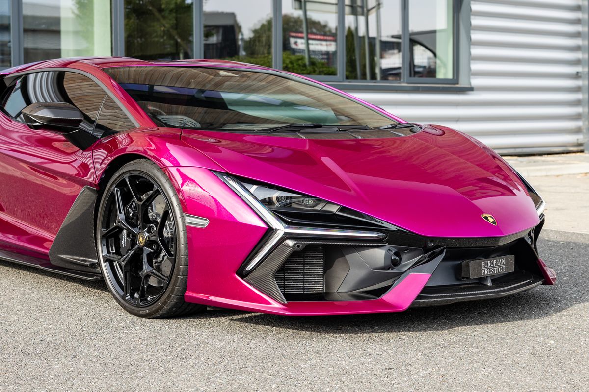 2024 Lamborghini Revuelto