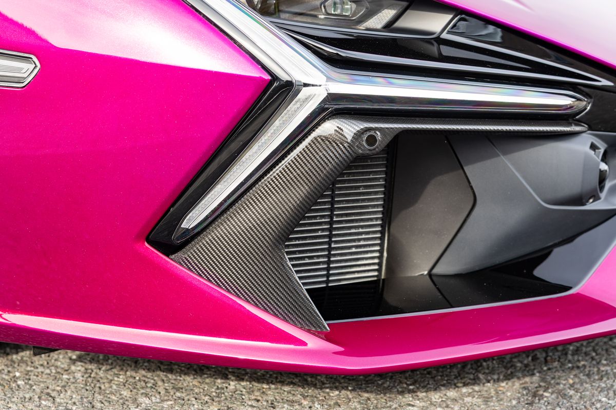 2024 Lamborghini Revuelto