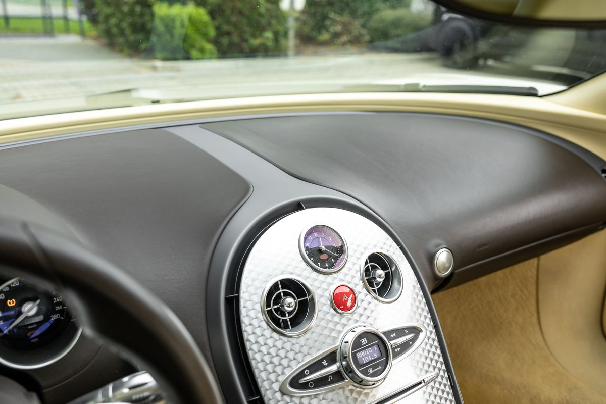 2009 Bugatti Veyron 16.4