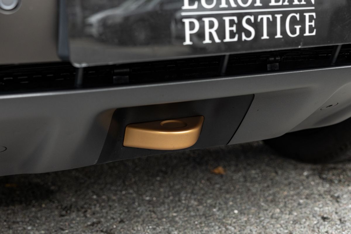 2025 Land Rover Defender 110 OCTA Edition One