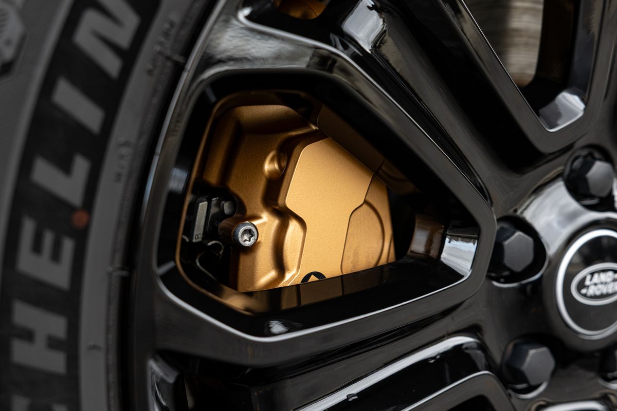 2025 Land Rover Defender 110 OCTA Edition One