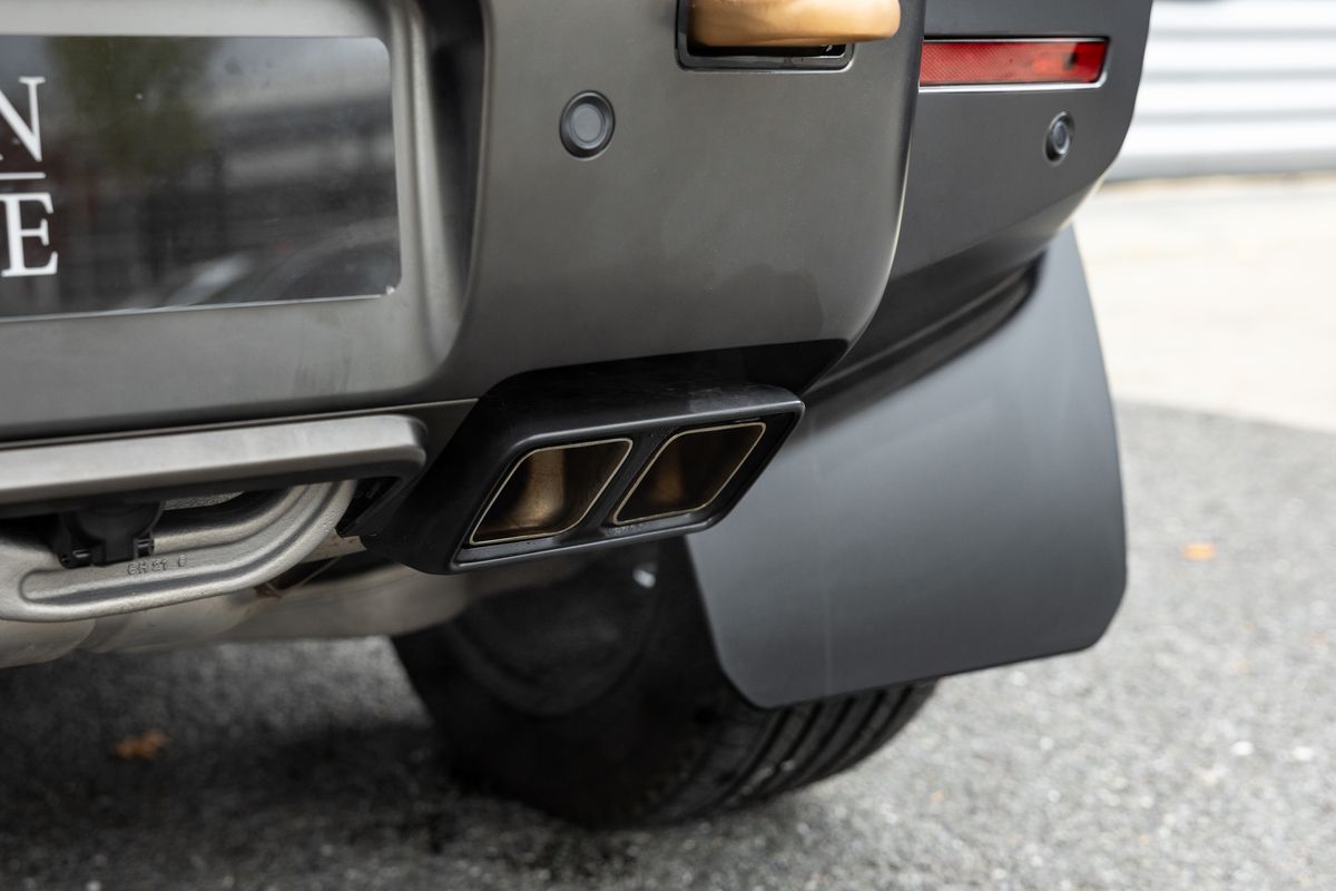 2025 Land Rover Defender 110 OCTA Edition One