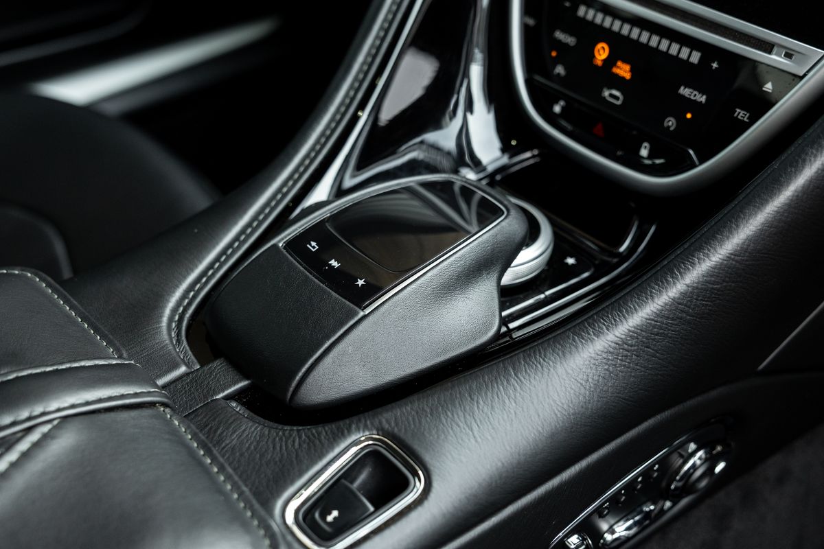 2020 Aston Martin DBS Superleggera