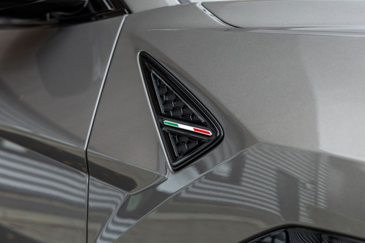 2022 Lamborghini Urus