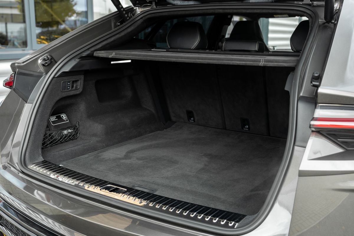 2022 Lamborghini Urus