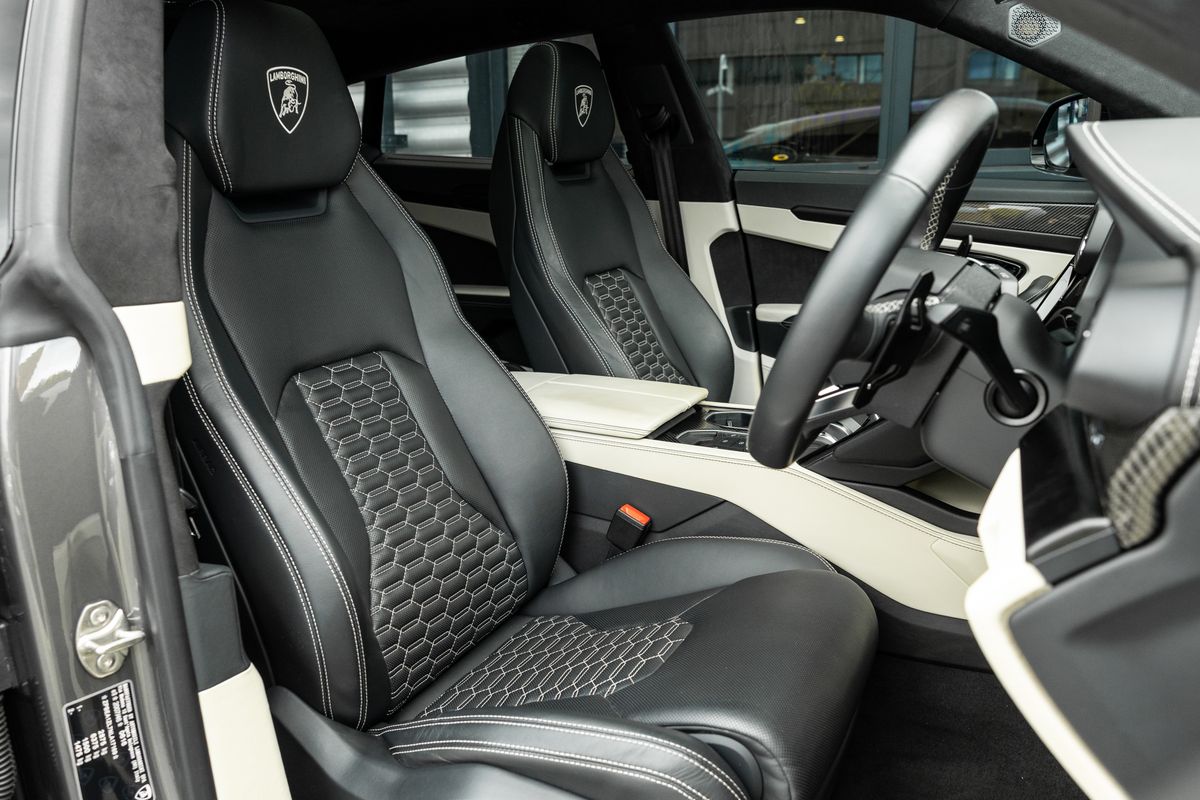 2022 Lamborghini Urus