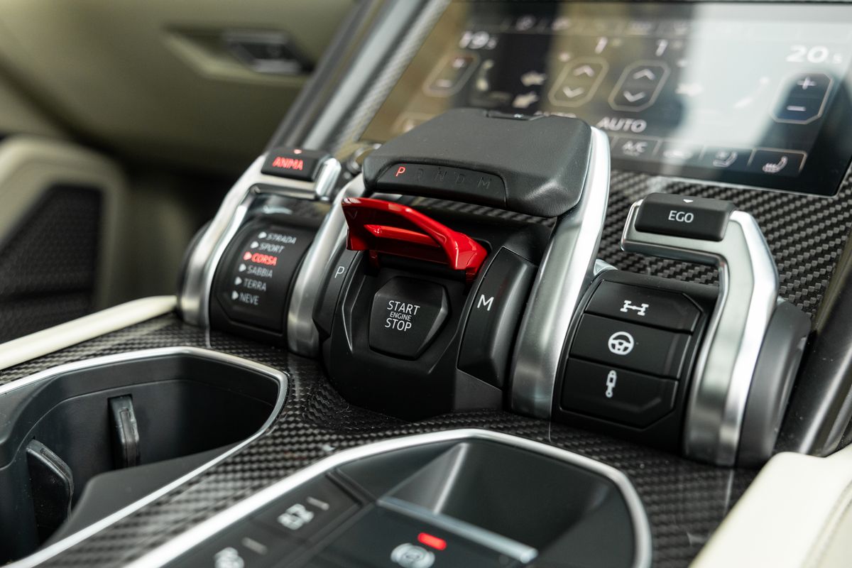 2022 Lamborghini Urus