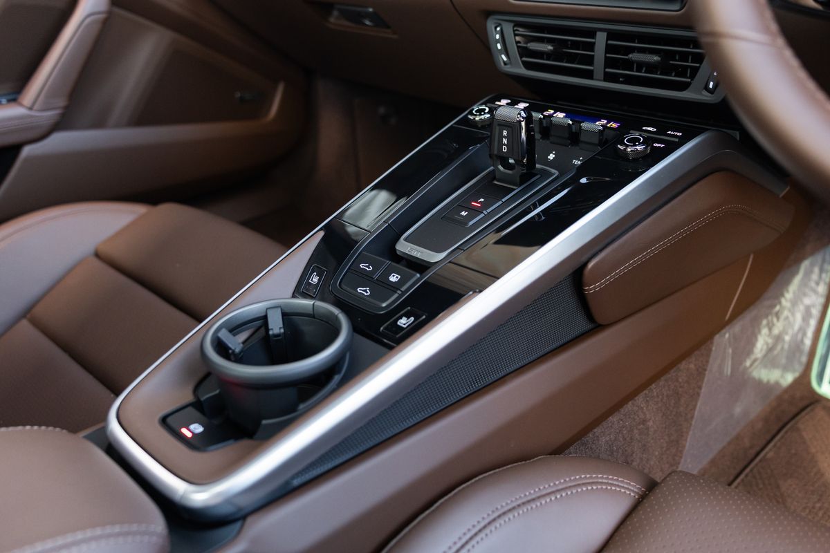 2025 Porsche 911 (992.2) Carrera GTS