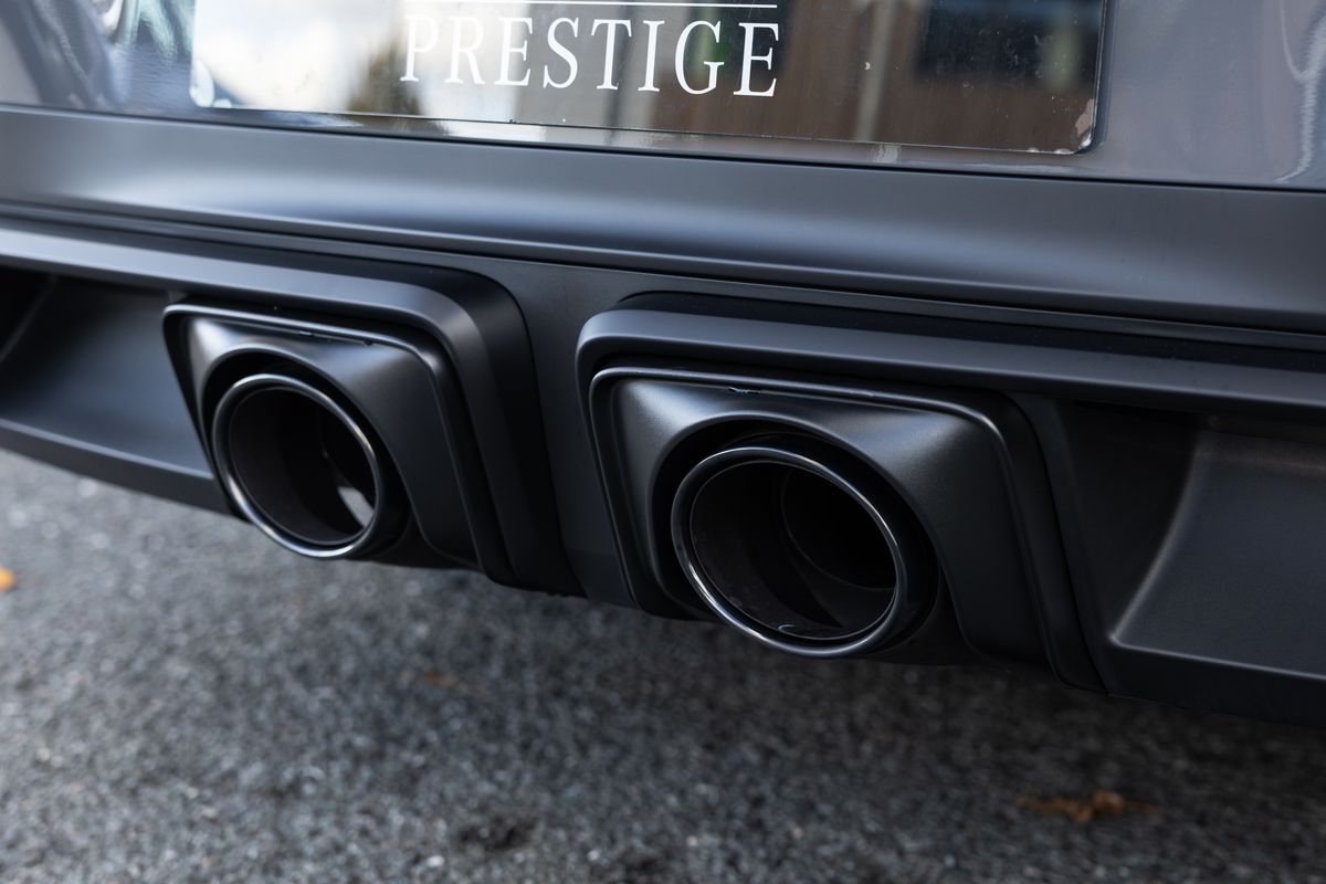 2025 Porsche 911 (992.2) Carrera GTS