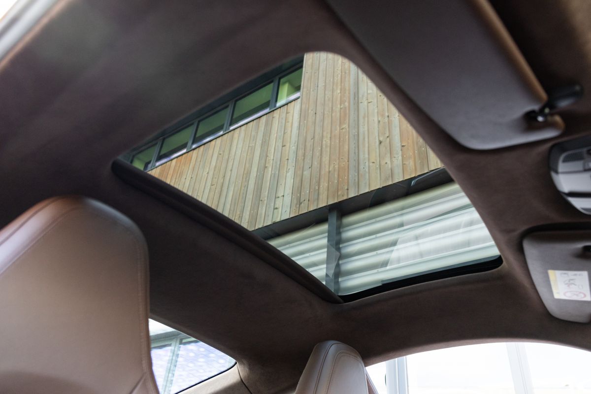 2025 Porsche 911 (992.2) Carrera GTS